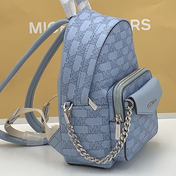 MICHAEL KORS
Maisie Extra-Small Pebbled Leather 2-in-1 Backpack
Pale Blue
NWT - Picture 5 of 16
